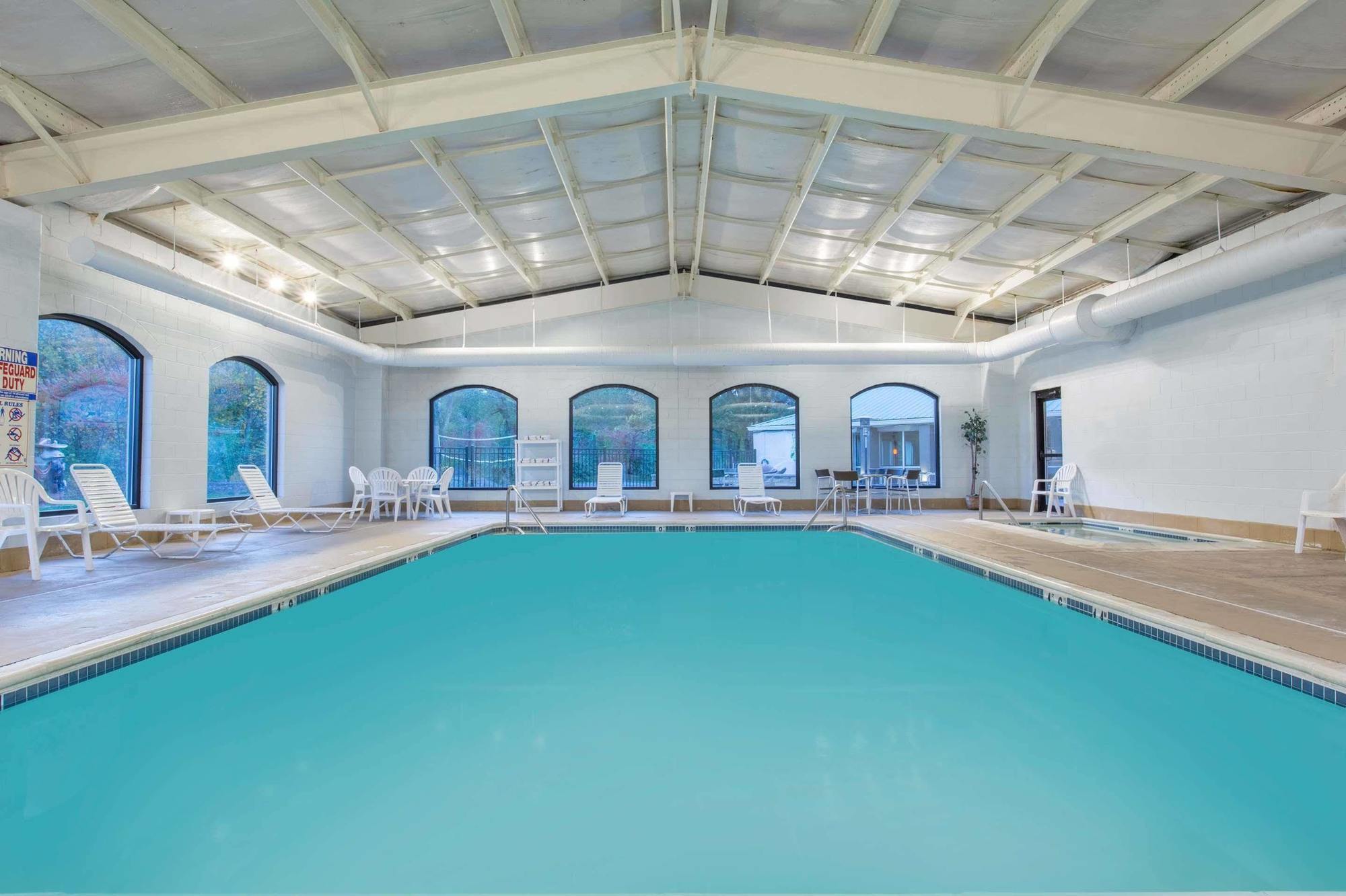 Baymont By Wyndham Bartonsville Poconos Ngoại thất bức ảnh